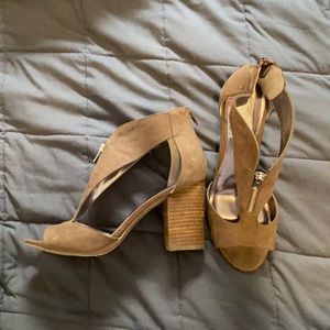 Size 11 mocha colored heels.